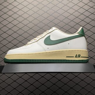 Nike Air Force 1 Low '07 LV8 Vintage Gorge Green