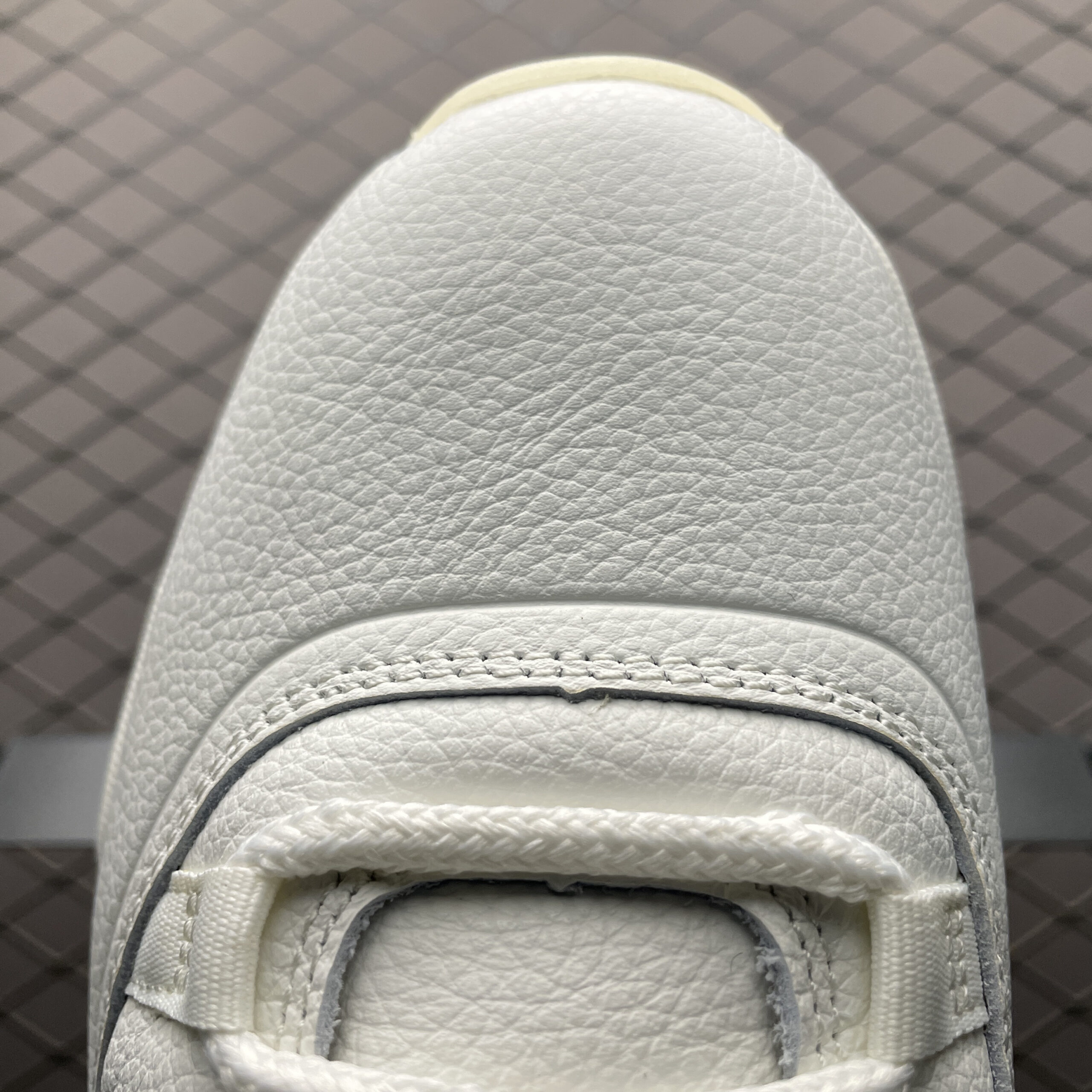 Jordan 11 Retro 285 IO8959-133 – Image 4