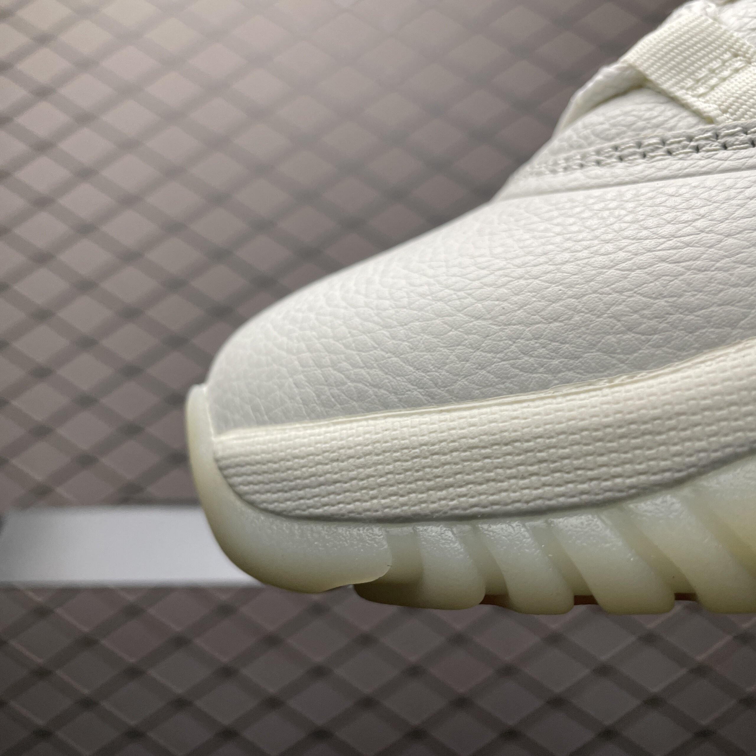 Jordan 11 Retro 285 IO8959-133 – Image 9