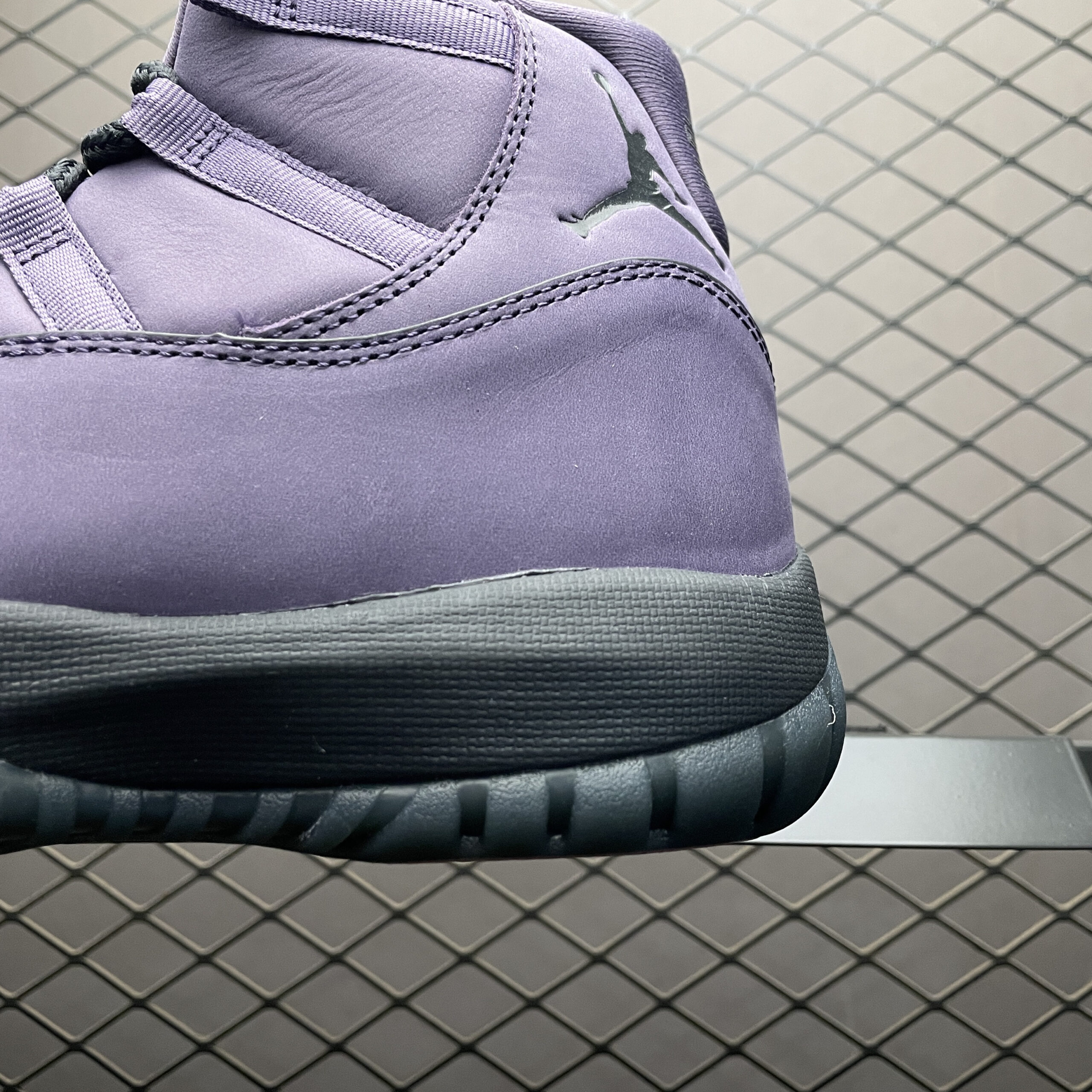 Jordan 11 Retro Mojave IO8961-553 – Image 10