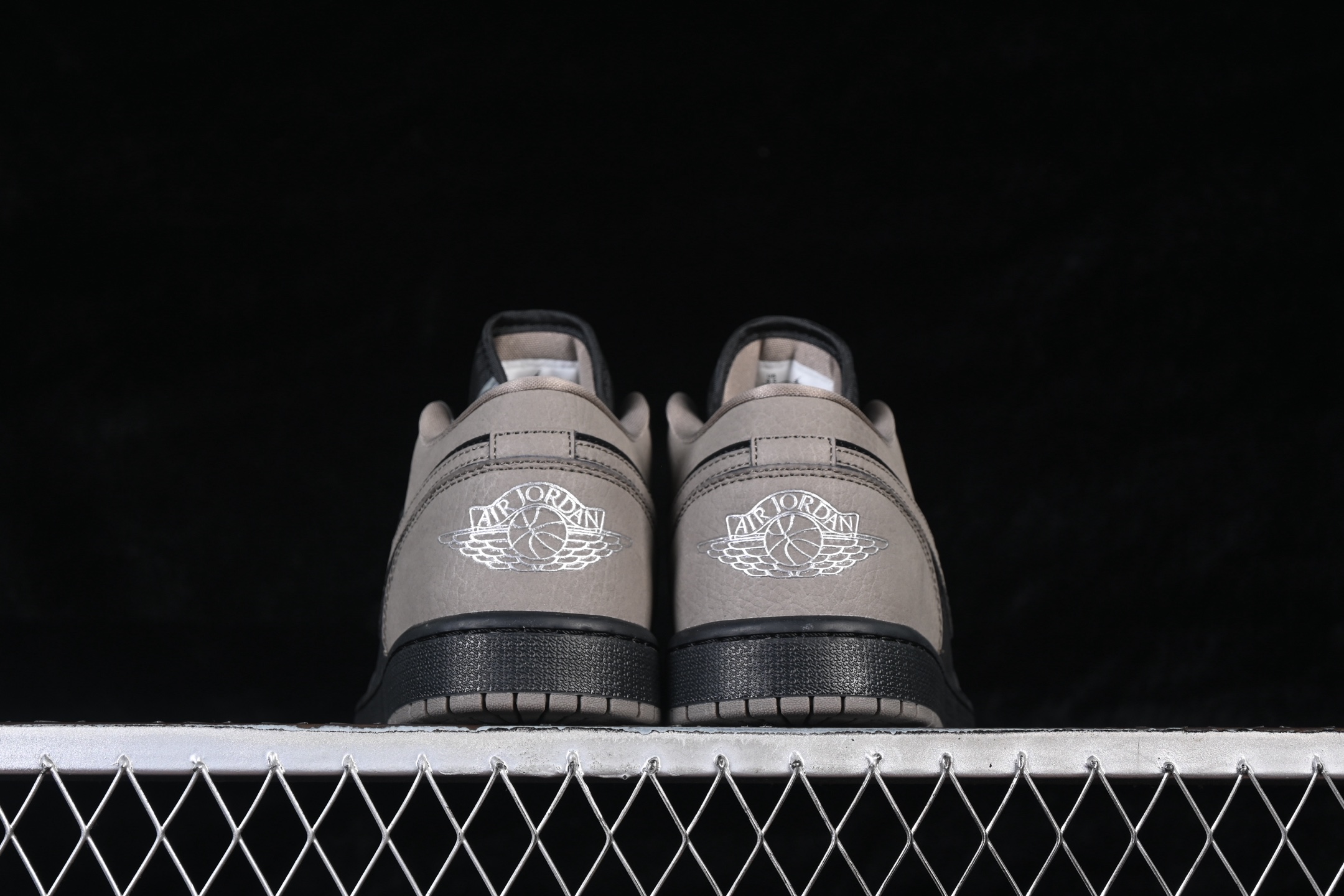 Jordan 1 Low SE Olive Grey IB7109-005 – Image 7