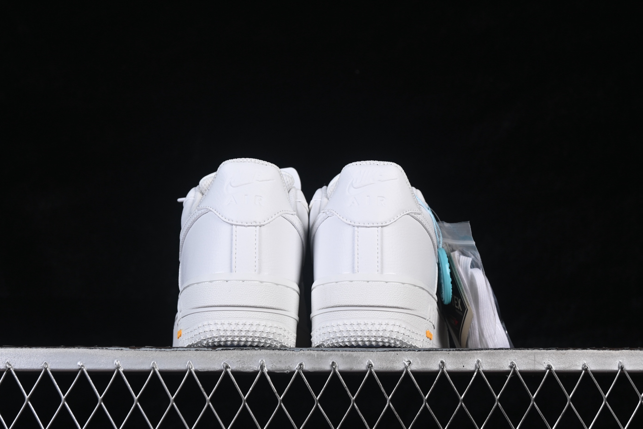 Nike Air Force 1 Low Gore-Tex Vibram Summit White – Image 8