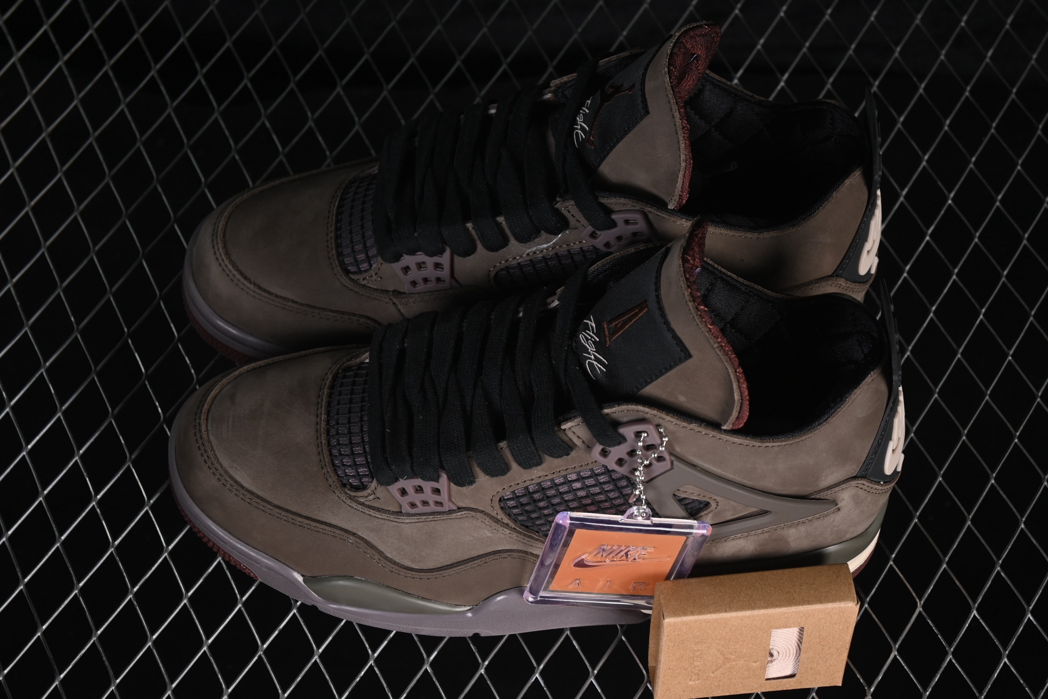Jordan 4 Retro SP A Ma Maniére Dark Mocha – Image 4