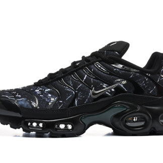 Nike Air Max Plus Black Wood Camo IQ0301-070