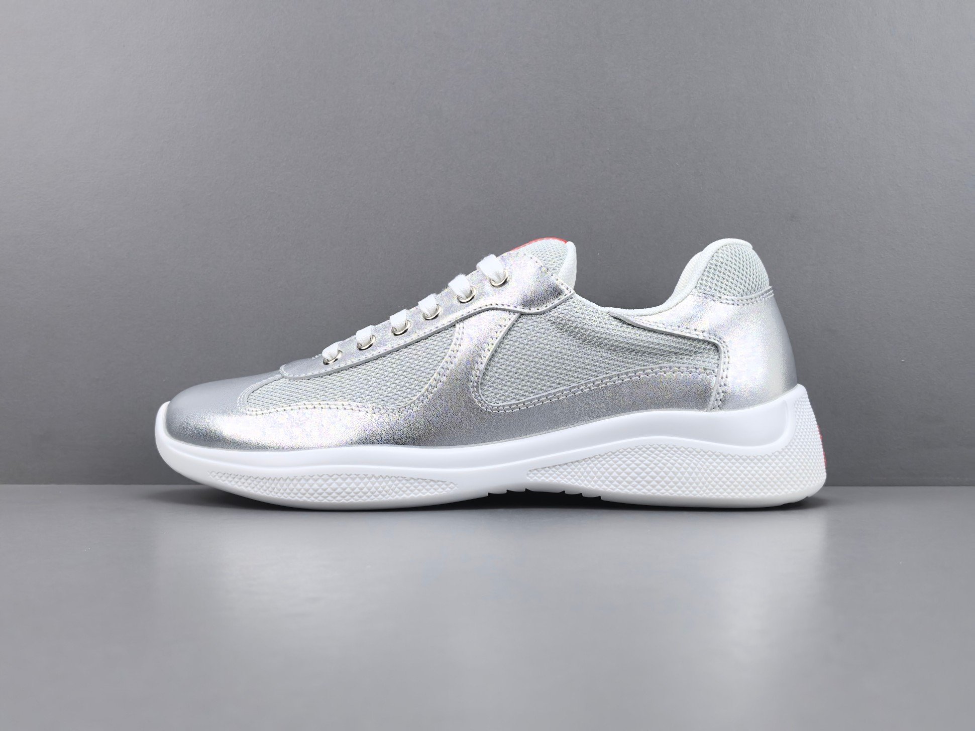 Prada America’s Cup 4e3400-3lng-f0118