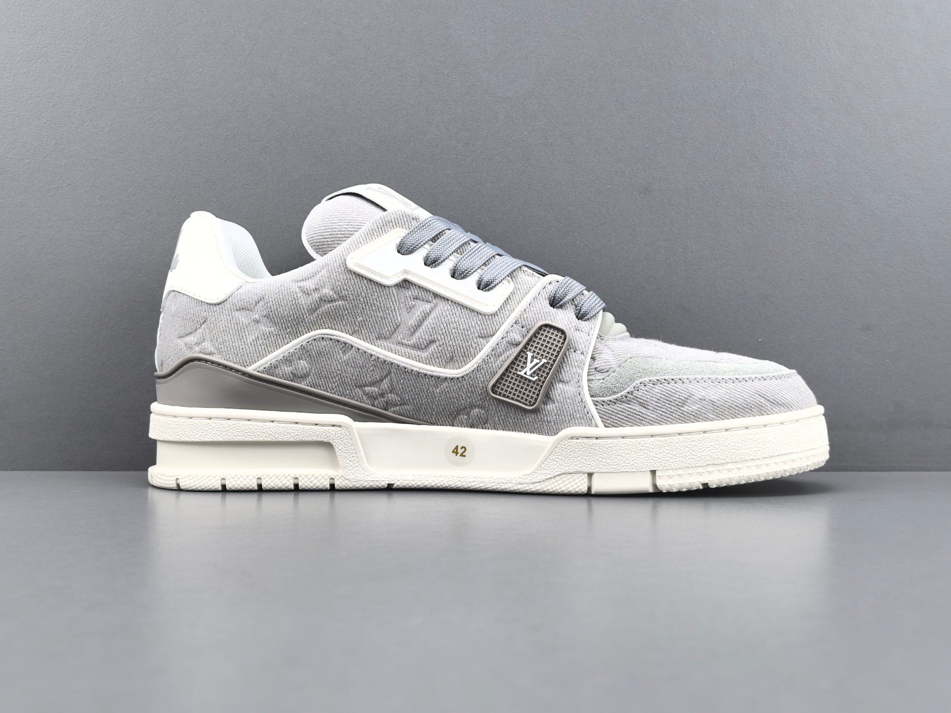 Louis Vuitton LV Trainer 1AKBCK – Image 13