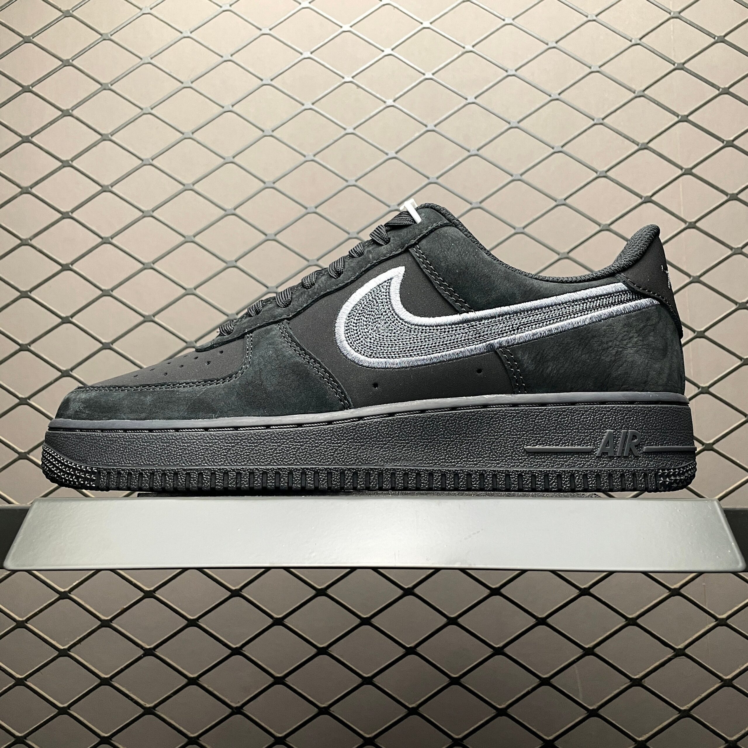 Nike Air Force 1 Low '07 LV8 Black Smoke Grey IB6842-002