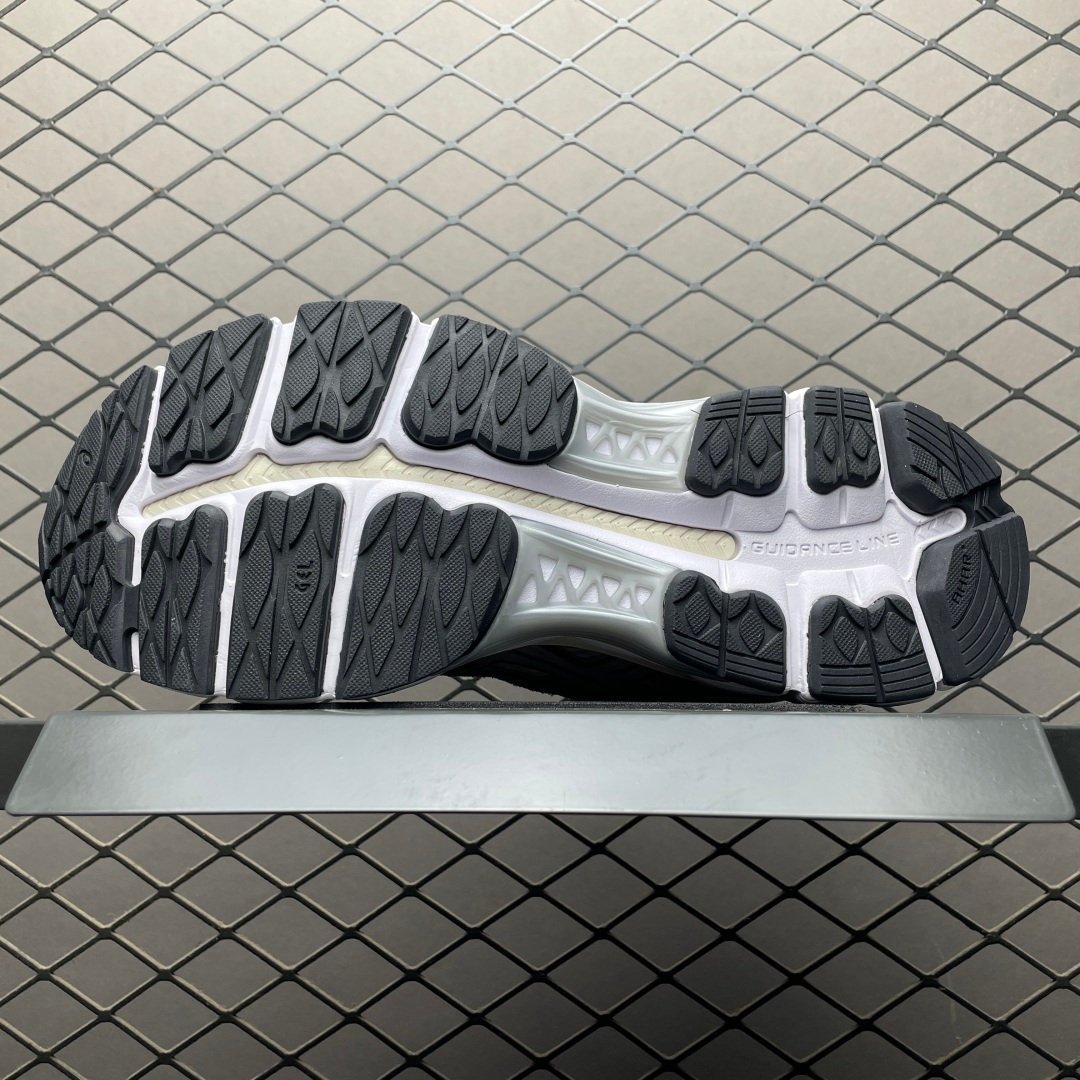 ASICS Gel-Kayano 12.1 Lapstone & Hammer The Spark 1203B103-100 – Image 6