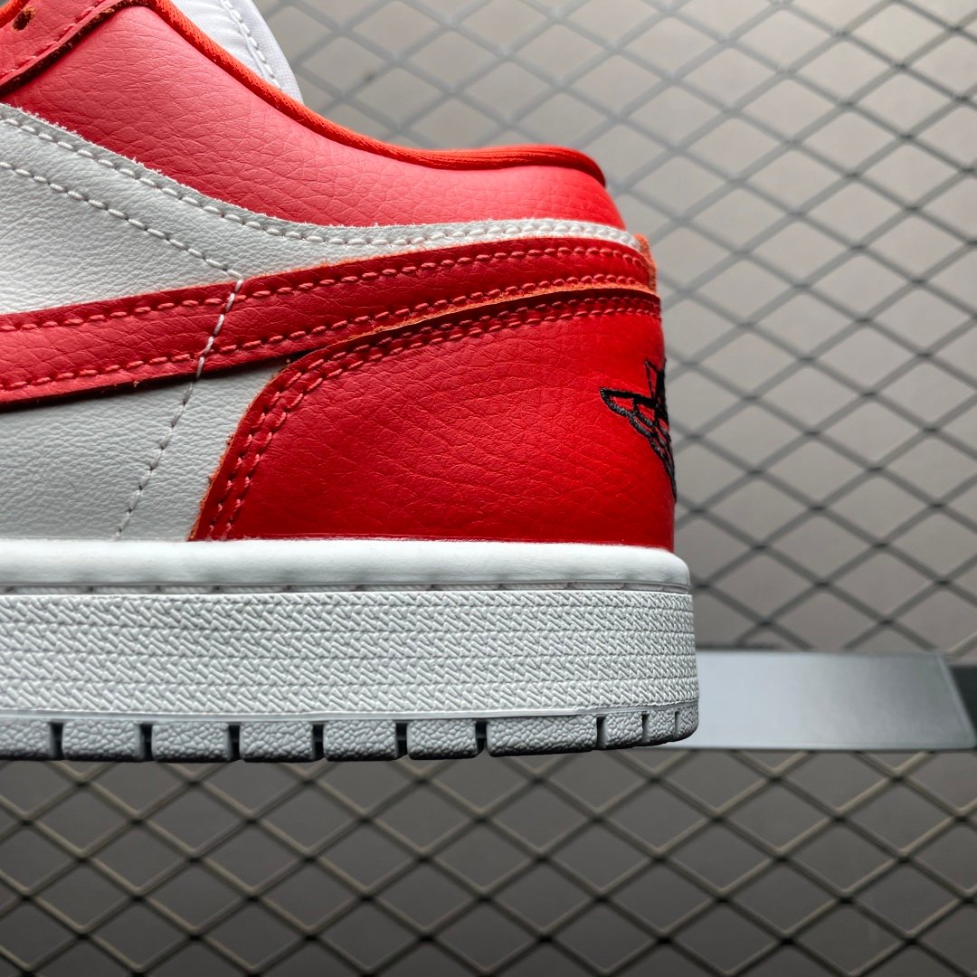 Jordan 1 Low SE Chile Red II9813-600 – Image 4