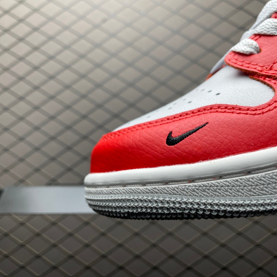 Jordan 1 Low SE Chile Red II9813-600 – Image 6