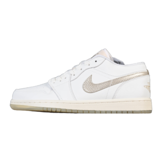 Jordan 1 Low SE Metallic Team Gold HV5157-100