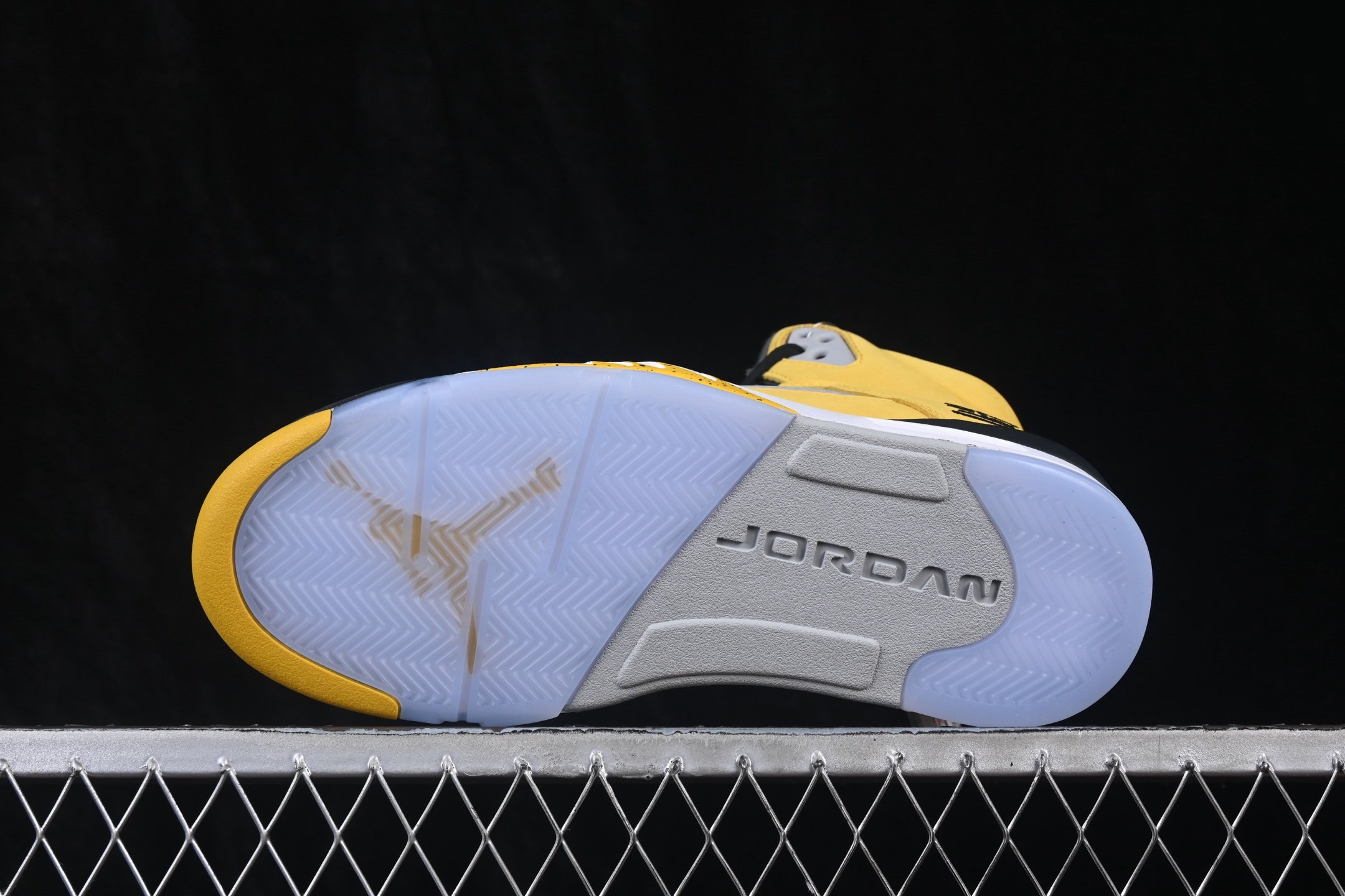 Jordan 5 Retro Tokyo T23 (2025) IO3372-700 – Image 4