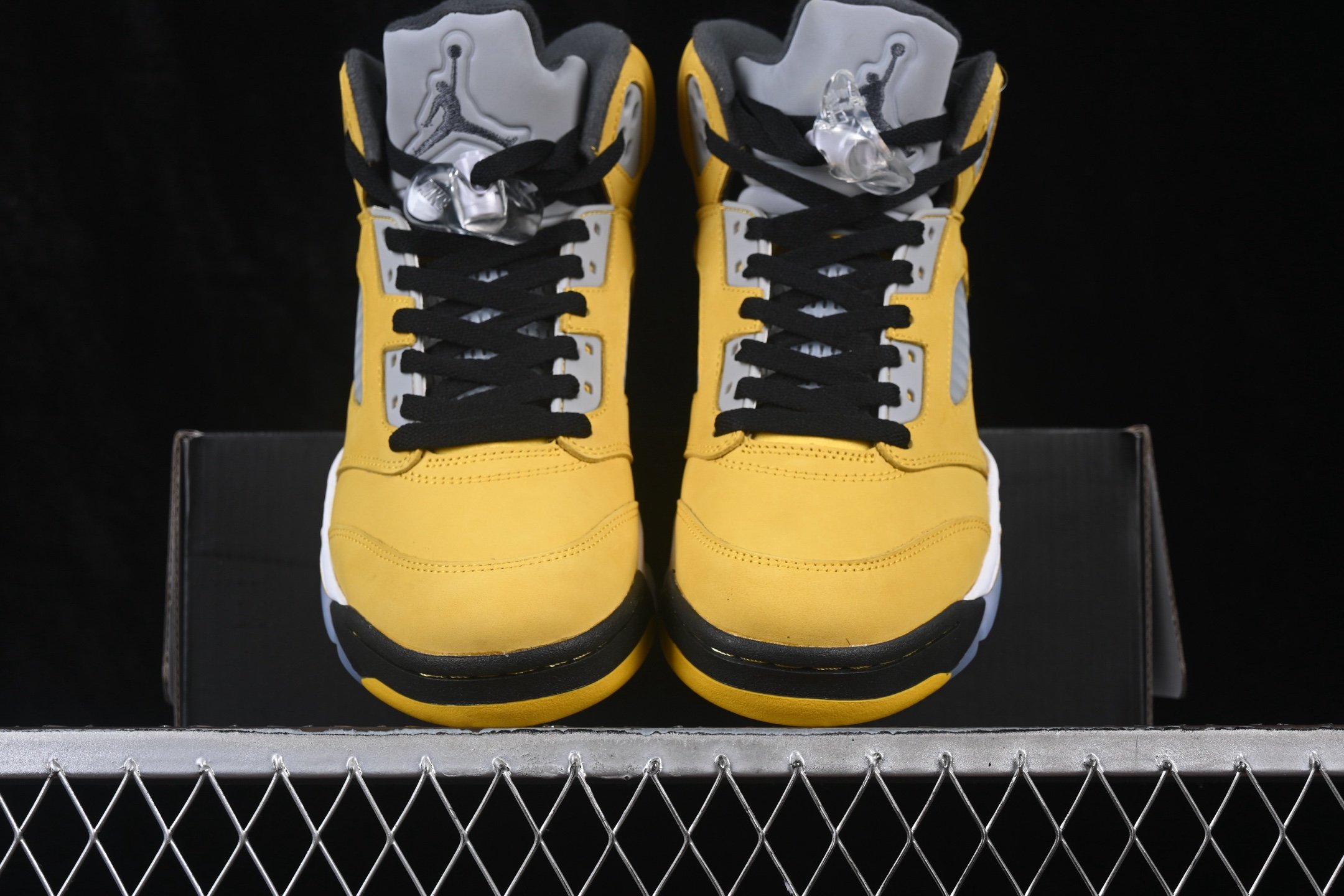 Jordan 5 Retro Tokyo T23 (2025) IO3372-700 – Image 5