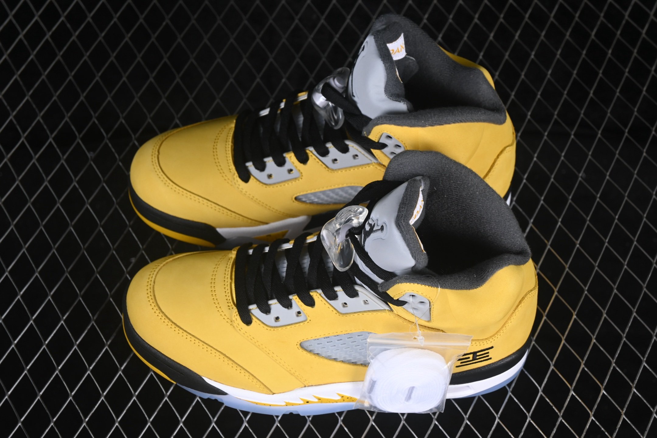 Jordan 5 Retro Tokyo T23 (2025) IO3372-700 – Image 6