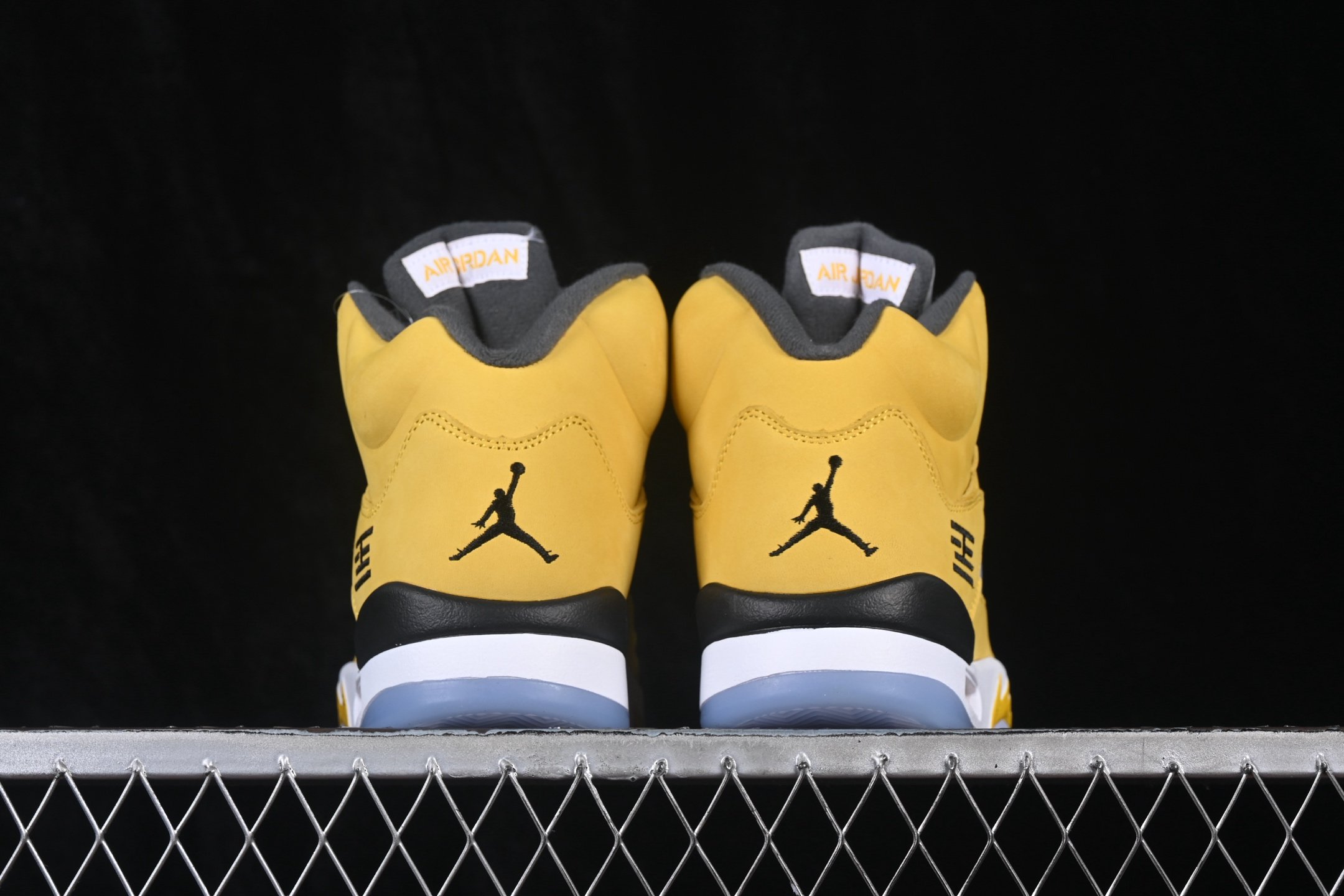 Jordan 5 Retro Tokyo T23 (2025) IO3372-700 – Image 7