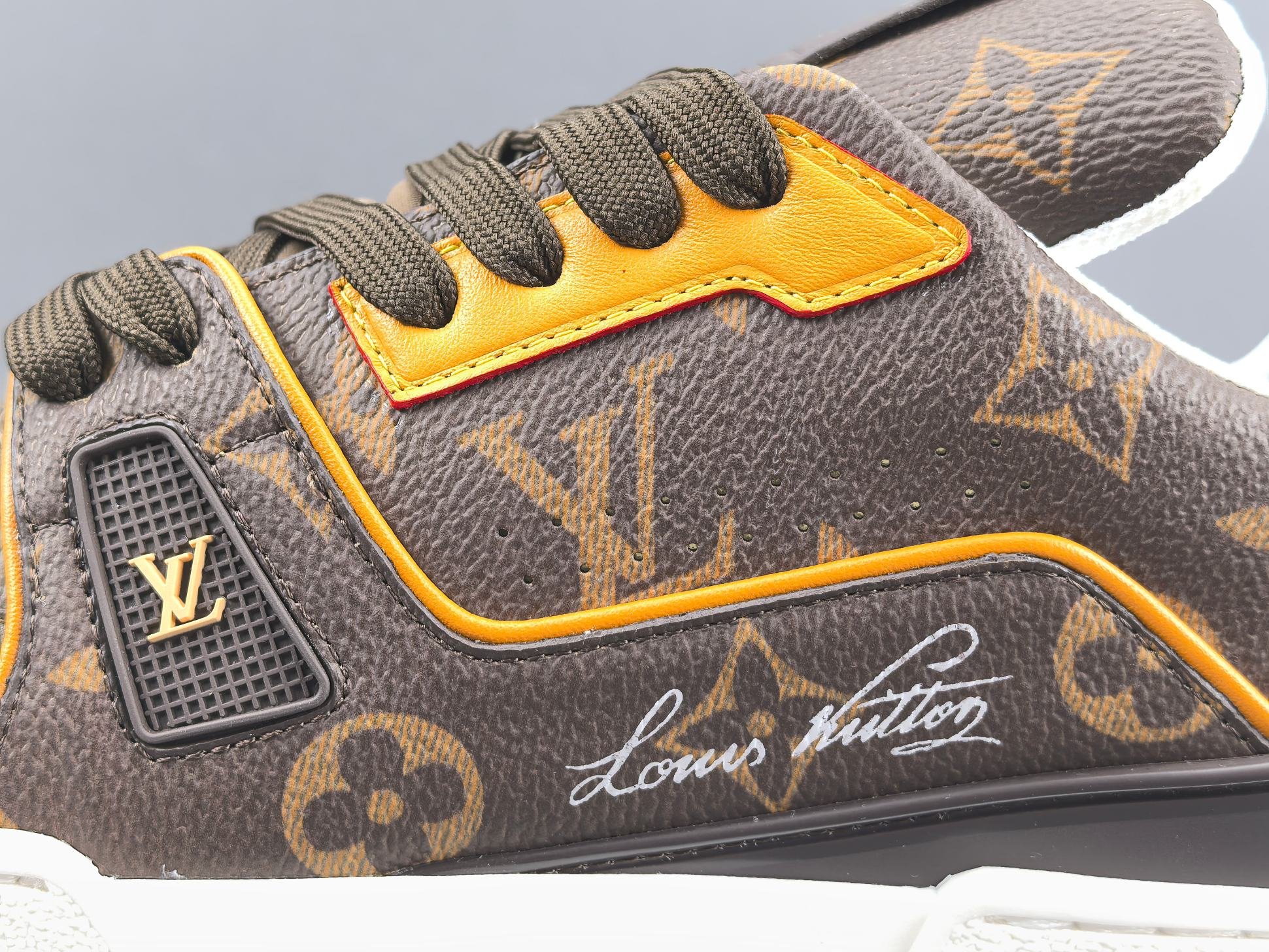 Louis Vuitton LV Trainer 1AKYD4 – Image 13