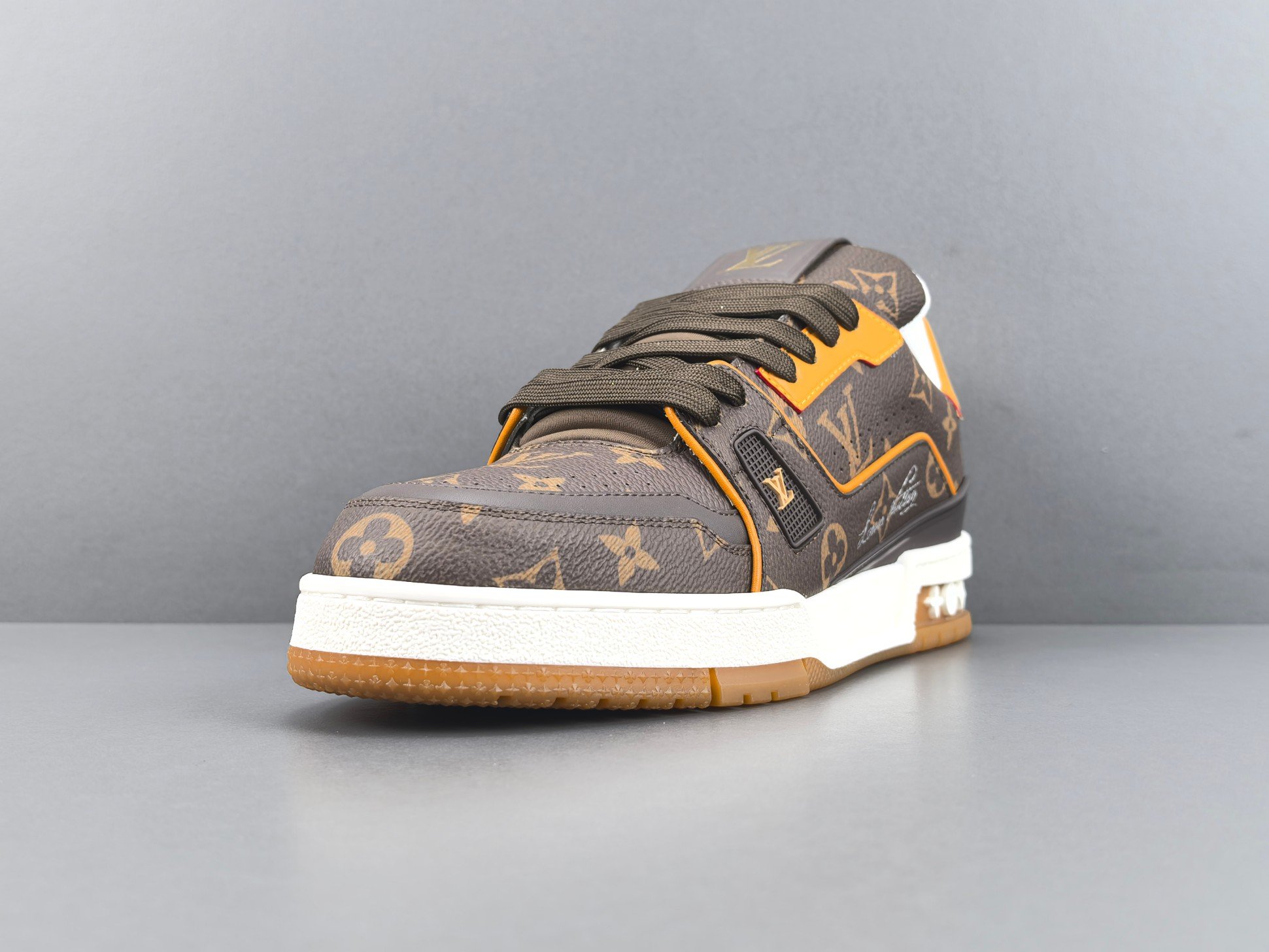 Louis Vuitton LV Trainer 1AKYD4 – Image 6