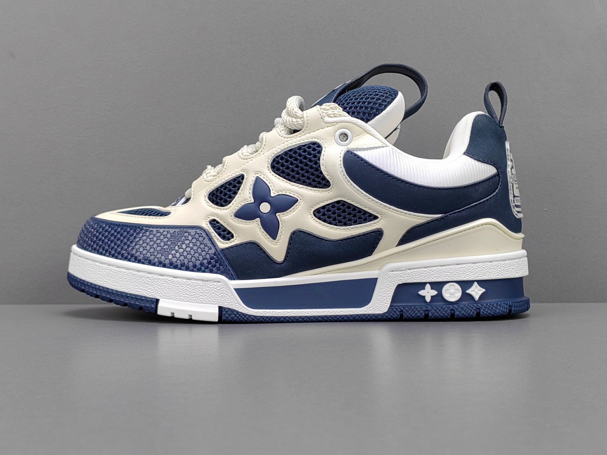 Louis Vuitton Skate Marine 1AARRS