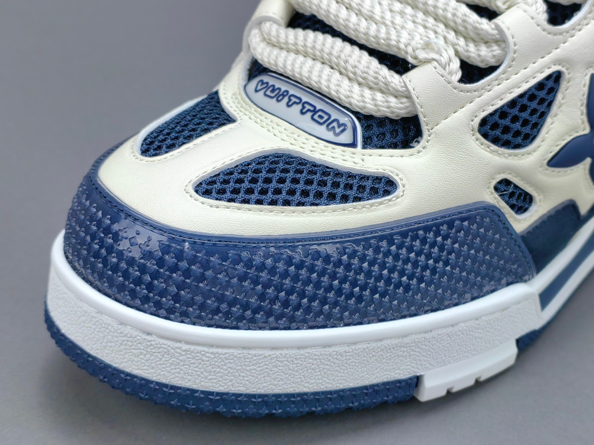 Louis Vuitton Skate Marine 1AARRS – Image 11