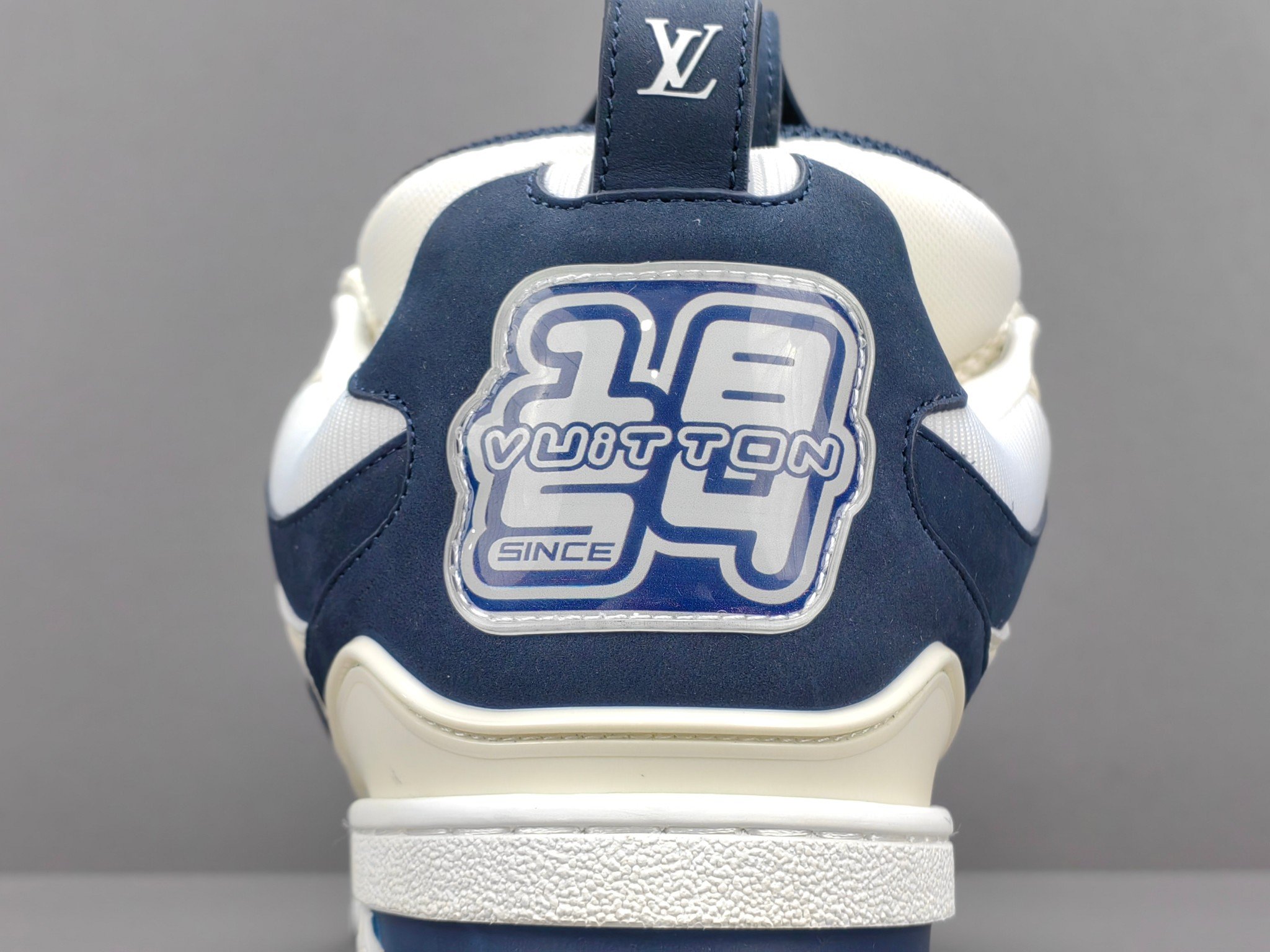 Louis Vuitton Skate Marine 1AARRS – Image 14