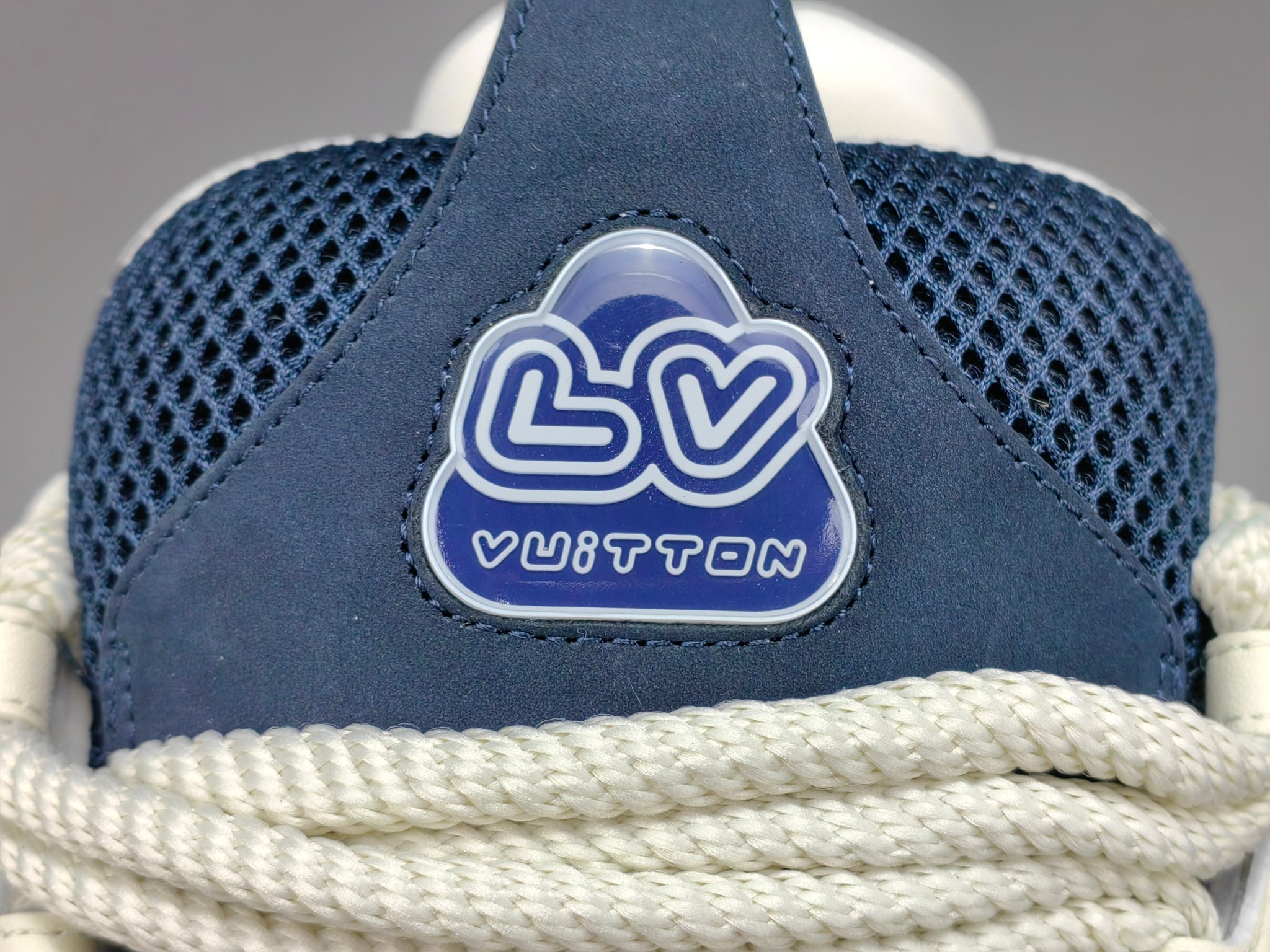 Louis Vuitton Skate Marine 1AARRS – Image 15