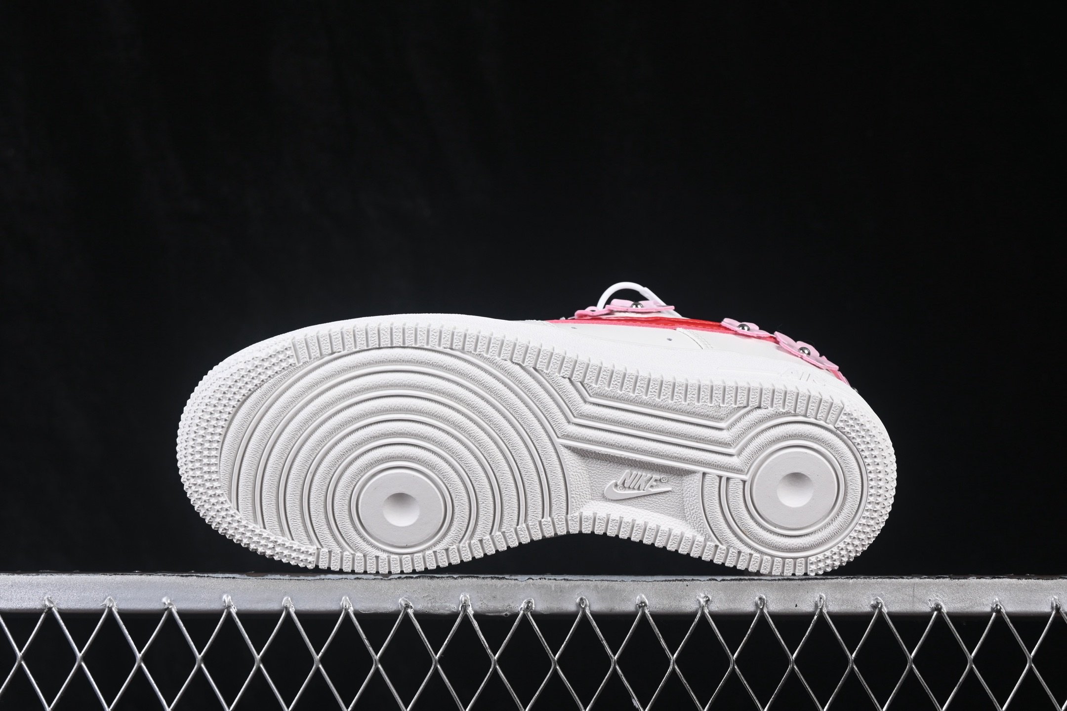 Nike Air Force 1 Low '07 Florette White Wolf Grey IR8637-101 – Image 4