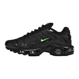 Nike Air Max Plus Black Green Strike DM0032-024
