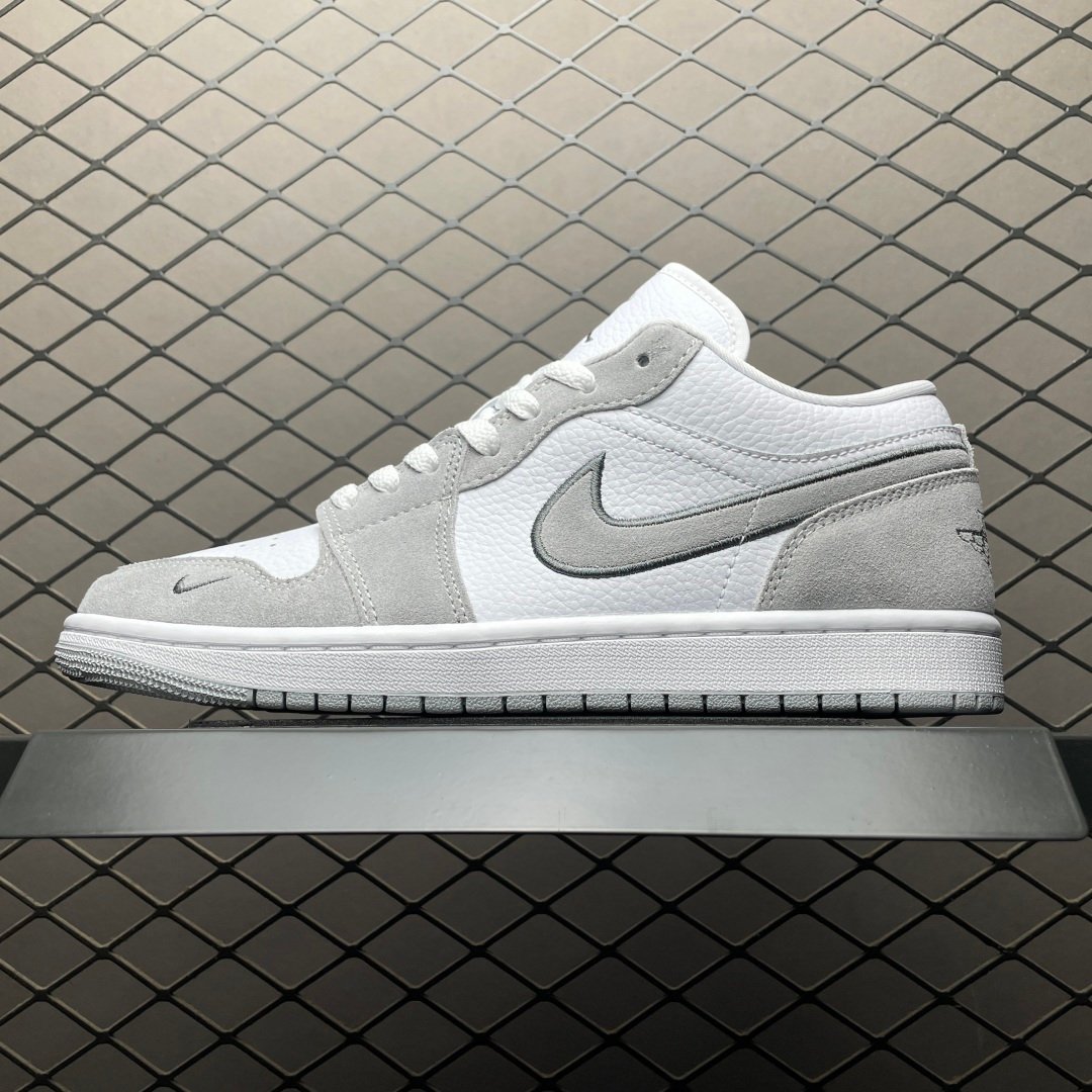 Air Jordan 1 Low "White/Iron Grey" IX3959-100 – Image 2