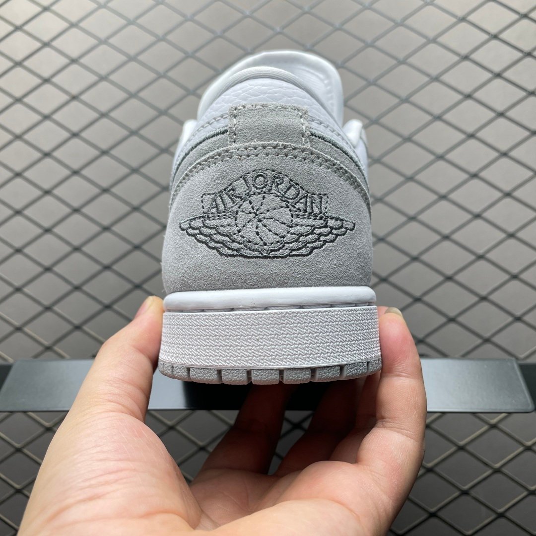 Air Jordan 1 Low "White/Iron Grey" IX3959-100 – Image 3