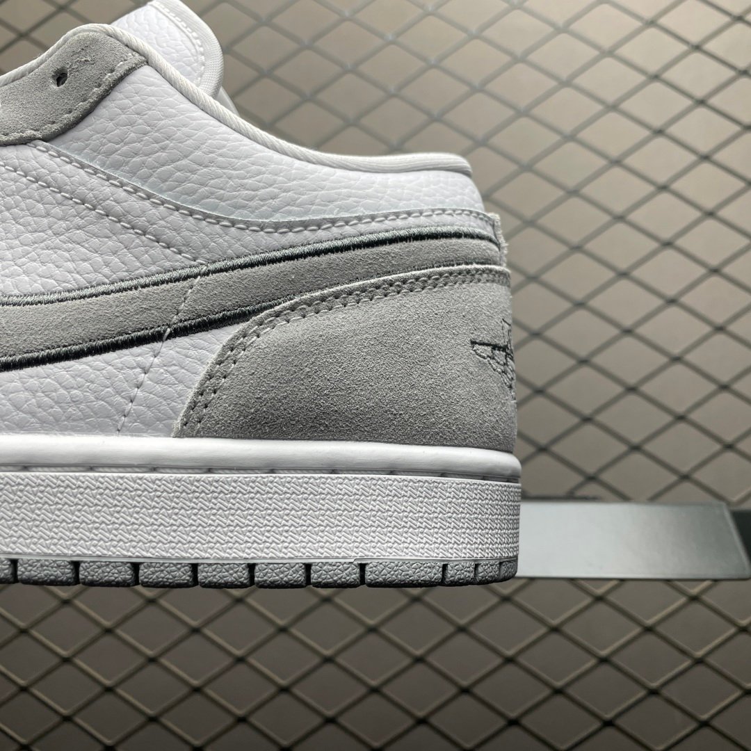Air Jordan 1 Low "White/Iron Grey" IX3959-100 – Image 5