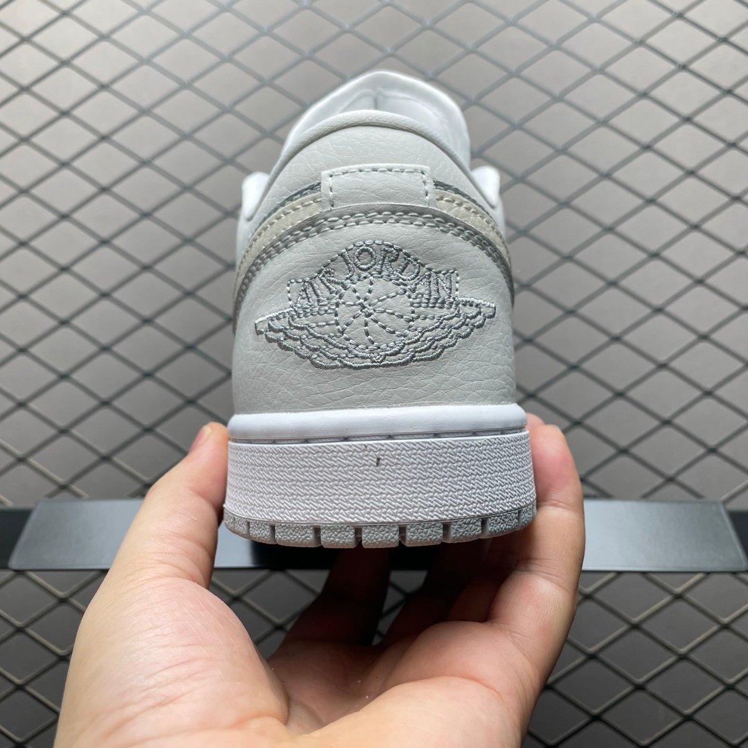 Jordan 1 Low SE Soft Pearl Light Smoke Grey IO2049-100 – Image 3