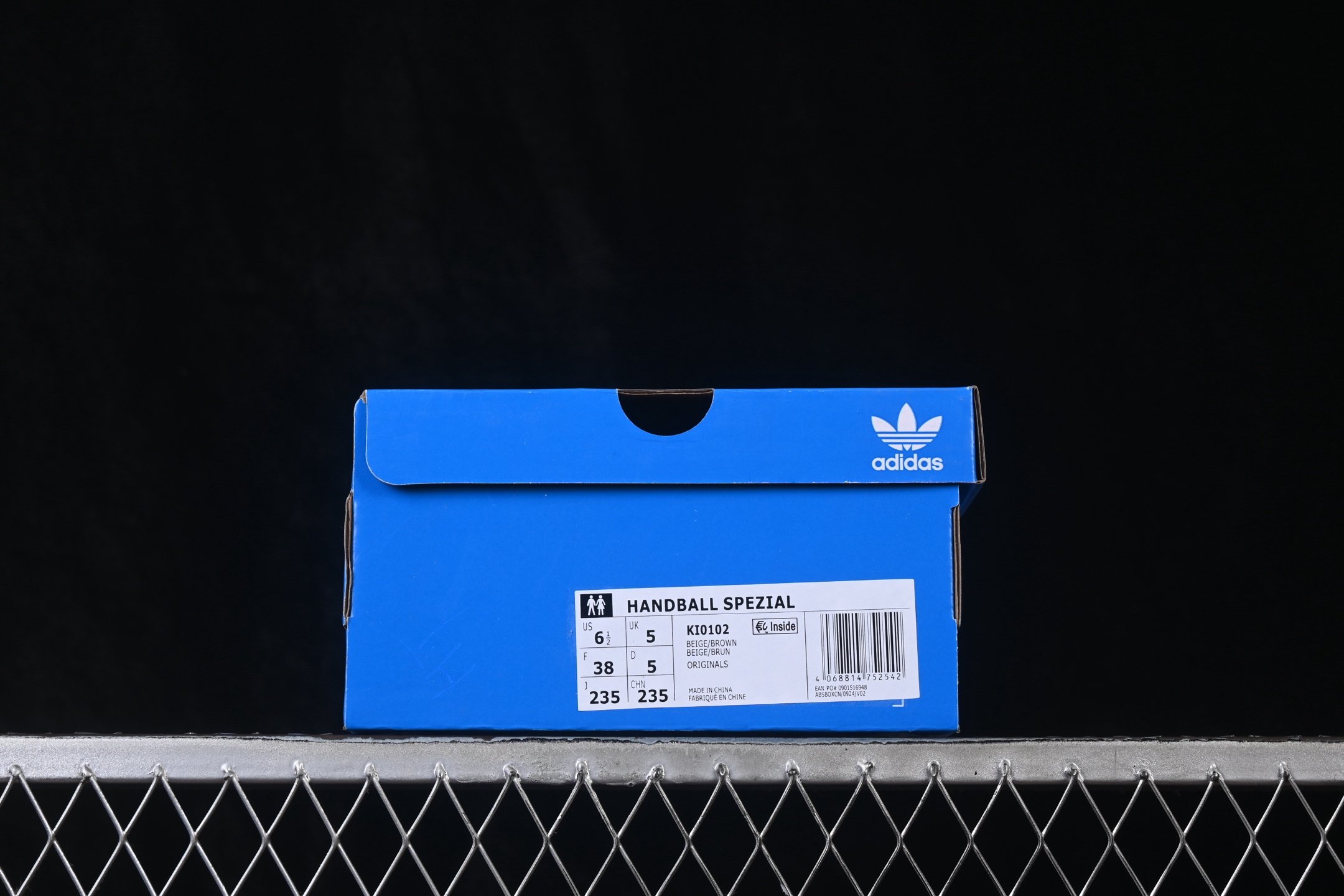 adidas Handball Spezial Wonder White Cow Stripes KI0102 – Image 9