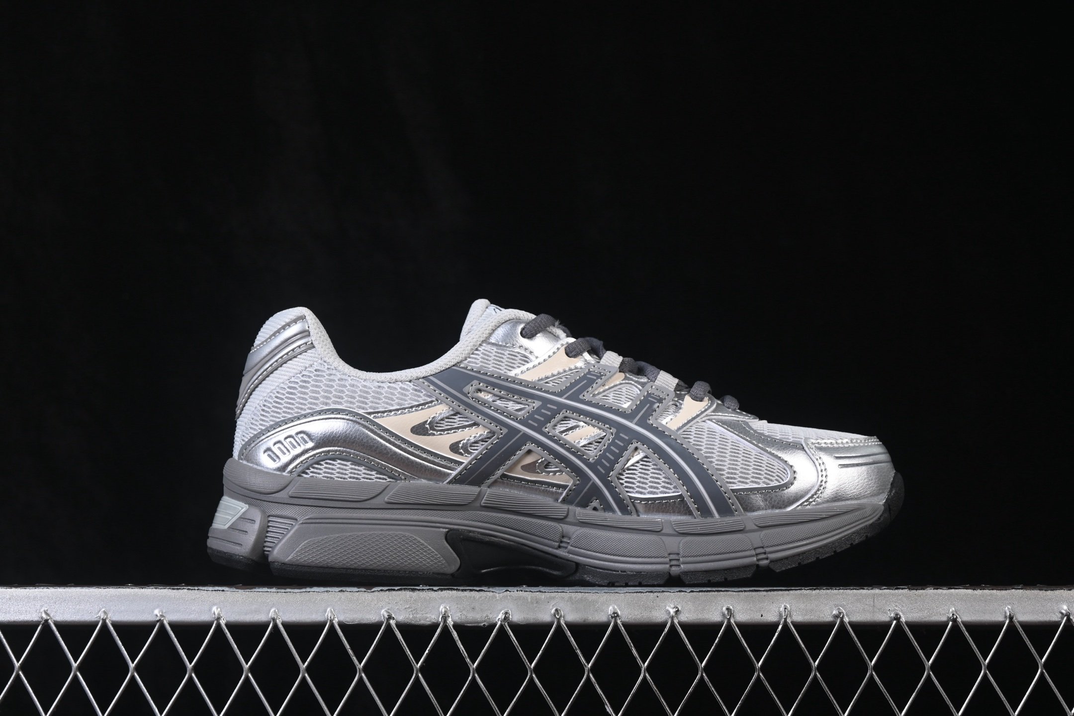 ASICS Gel Stratus MC 'Concrete Carbon' 1203B219-020 – Image 3