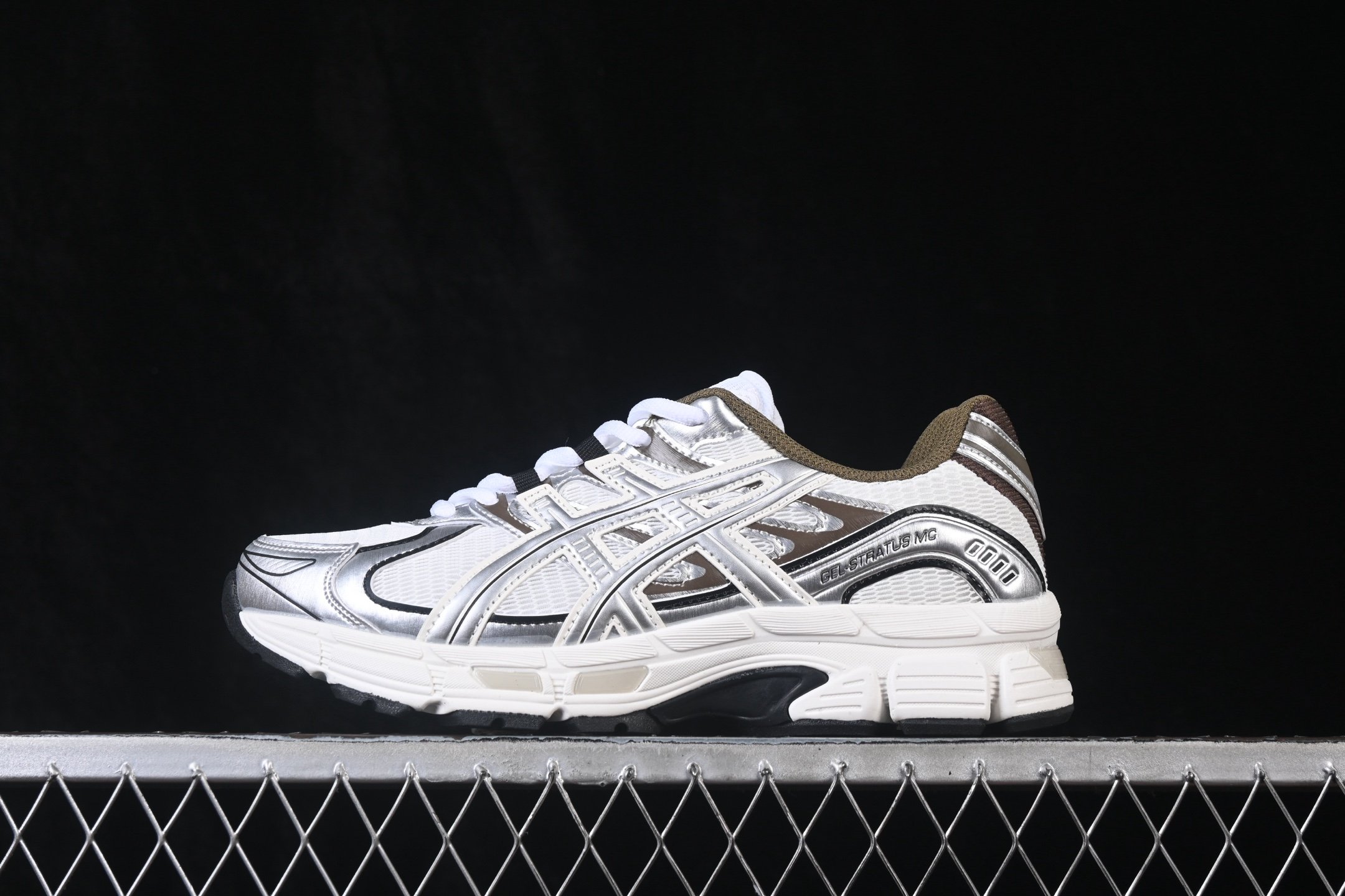 ASICS Gel-Stratus MC White Clay Canyon 1203B049-102 – Image 2