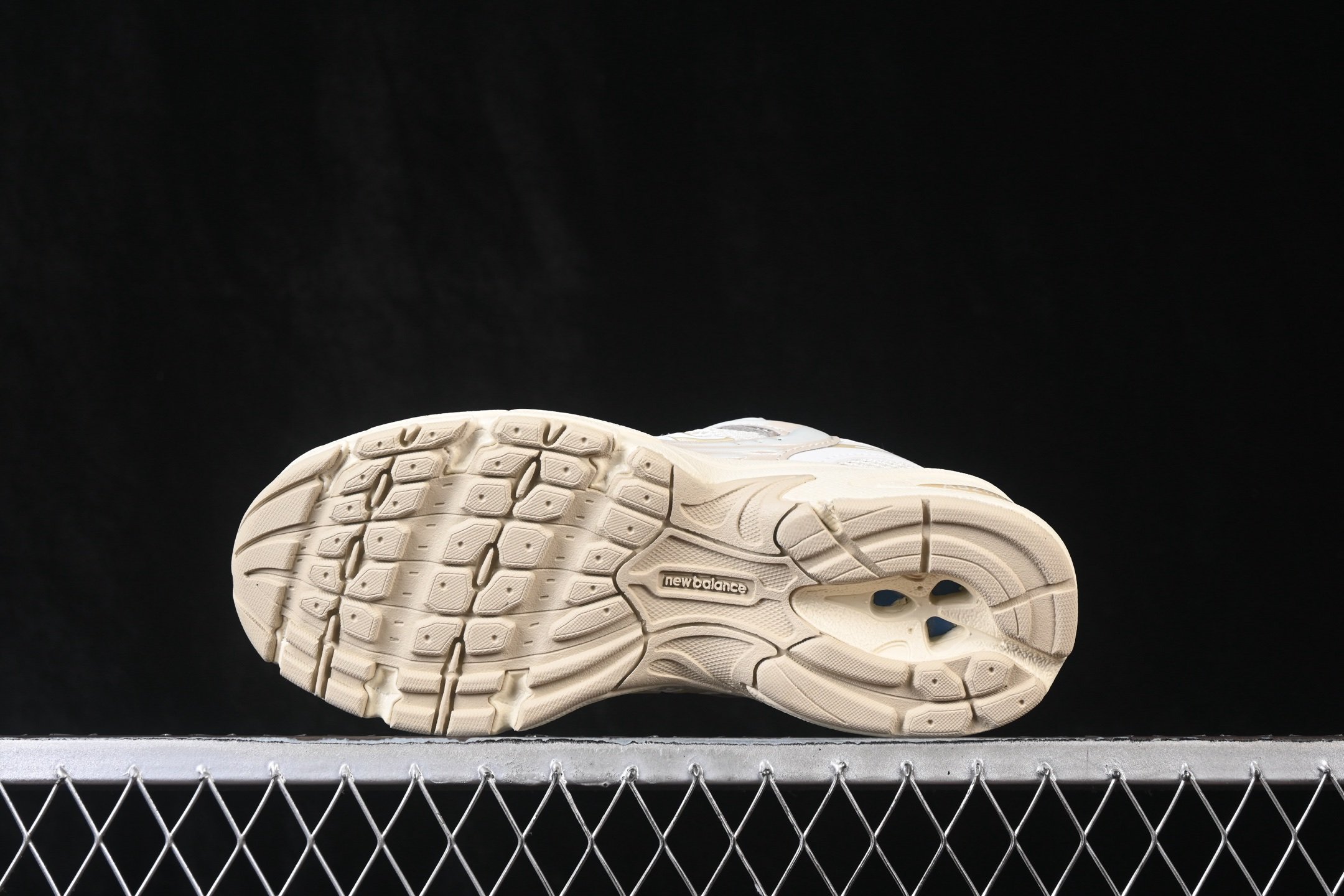 New Balance 530 Beige Angora MR530AA – Image 4