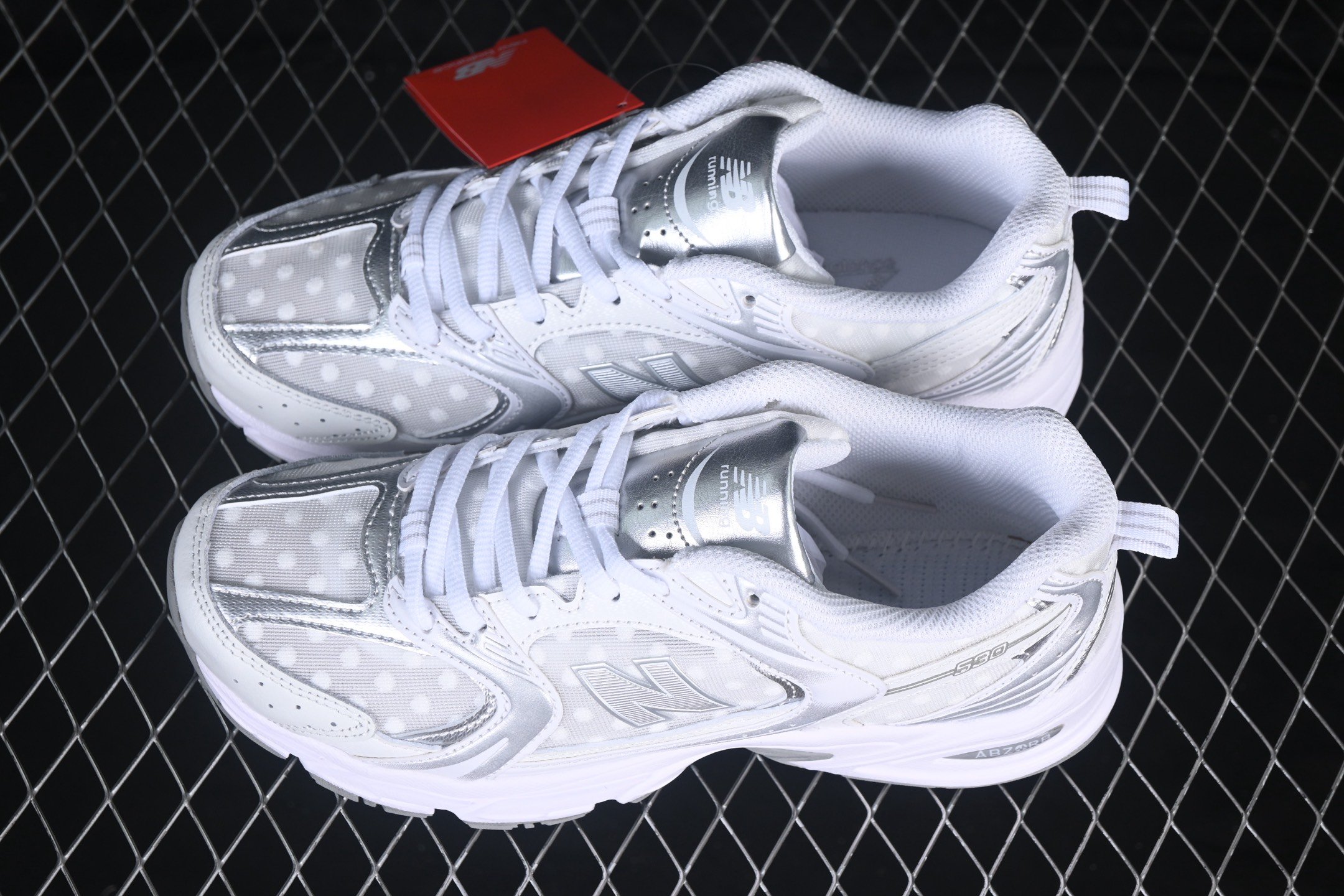 New Balance 530 Silver Metallic Polka Dots U530HFW – Image 6