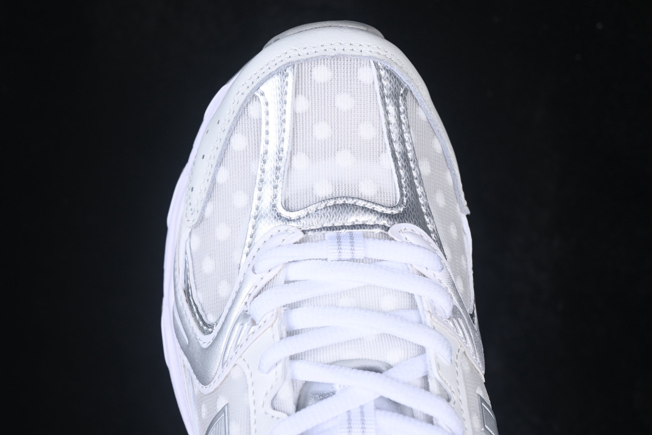 New Balance 530 Silver Metallic Polka Dots U530HFW – Image 8