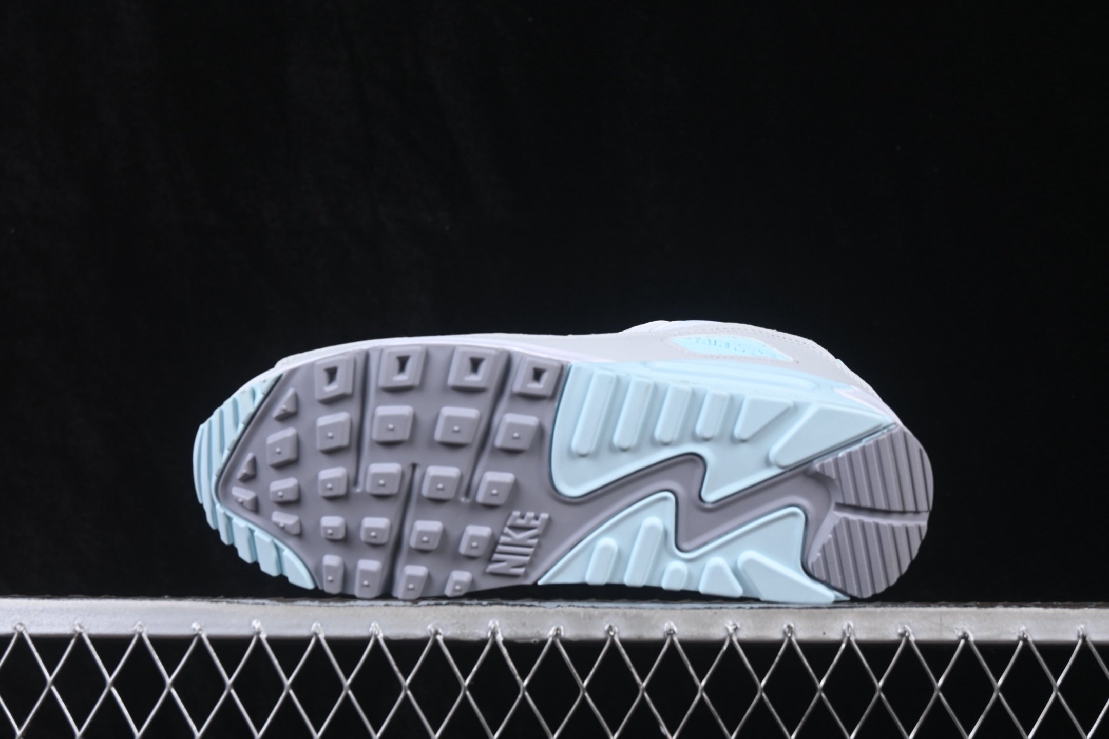 Nike Air Max 90 White Glacier Blue DH8010-104 – Image 4